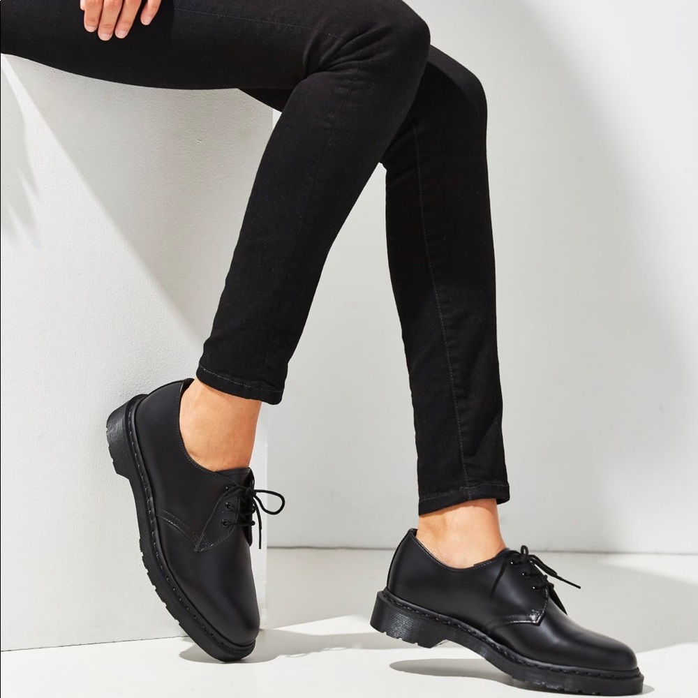 Dr. Marten’s 1461 Mono 3 Eyed Oxford
